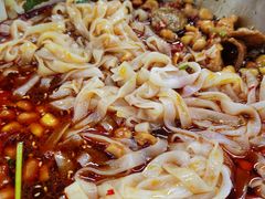 -周良天山牛杂城(天山路总店)