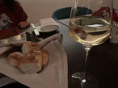 -卡佩罗意大利餐厅及酒吧Al Cappello Trattoria