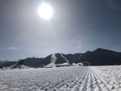 -丝绸之路山地度假区滑雪场