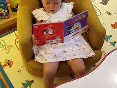 -澳优国际亲子游泳早教俱乐部(人和天地店)