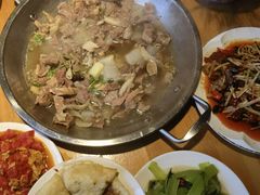 -大众跷脚牛肉馆·非遗传承单位(峨眉山店)