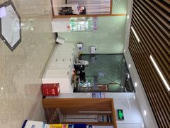 -茂菊口腔连锁(浦东南路店)