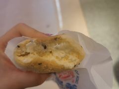 彩虹蛋爆浆麻薯-墨茉点心局(国金街店)