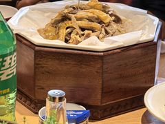 -头上红煨盐鸡·非遗院子餐厅