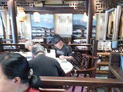 -围炉肉舍丹东海鲜烤肉·烤活鳗(步行街店)