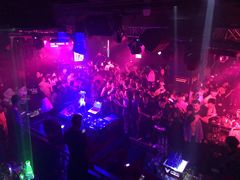 -V AMUSING CLUB·酒吧(银河中心店)