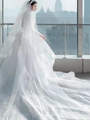 点击看大图 -Renee芮亦婚纱