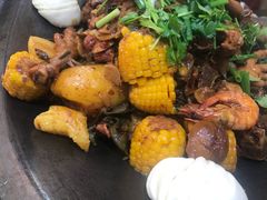 嘎巴锅-小柒家第一锹东北菜(城关店)