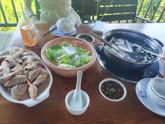 -万兴启丰椰子文化园餐厅