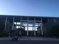 -中国人民大学图书馆新馆