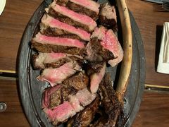 -恰餐厅及酒吧 CHAR Bar & Grill (北京丽都皇冠假日店)