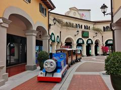 -佛罗伦萨小镇广佛名品奥特莱斯(疏港路店)