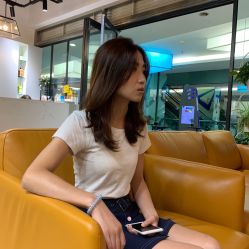 -FRIDAY星期五专业美发沙龙