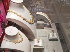 -王府井百货(中州中路店)