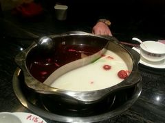 鸳鸯锅-重庆大队长火锅(凤城八路店)