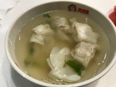 鲜肉虾仁馄饨-南城香·饭香串香馄饨香(富丰桥店)