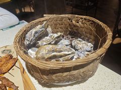 -蚝堡·生蚝海鲜烧烤物种起源•海肠捞饭(刘公岛店)