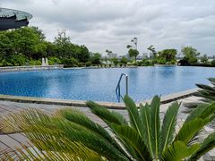 -上海滴水湖皇冠假日酒店