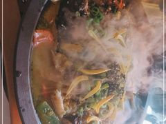 -鸣记脆皮烤鱼·海鲜烤鱼(三八广场店)