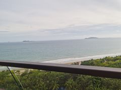 -三亚湾海居铂尔曼度假酒店