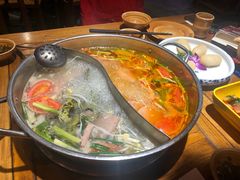 -快活林酸汤鱼鲜品火锅店(甲秀楼店)