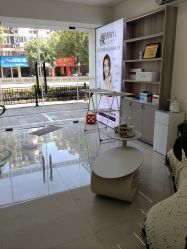 -苗方清颜专业祛痘·皮肤管理