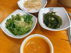 小菜-唯成•韩国炭火烤肉 유성고기