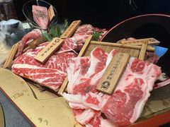 -铭牛烧肉·和牛海鲜自助(高新月牙湖店)
