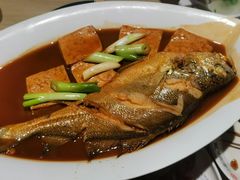 -小船渔村•大连菜•大连焖鱼(黄河路店)