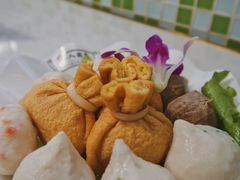 丸子全家福-港迹·鲜围煮海鲜火锅(湖州时代广场店)