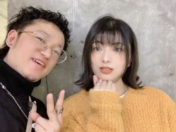 -AYO SALON