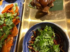 -包整·丝娃娃(一览甲秀楼风景店)