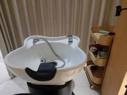-愉己冥想·护发专门店