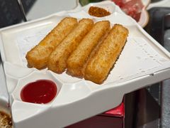 一口爆浆芝士鱼条-海底捞火锅(长宁路龙之梦店)