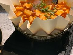 -穹六人间 people 6(岳阳路店)