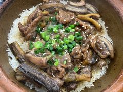 黄鳝牛肉煲仔饭-红星光发煲仔饭(大石街店)