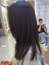 -虫二·专注健康烫染沙龙