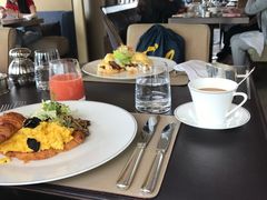 -Cafe Gray Deluxe