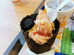 奥利奥玫瑰荔枝风味King甜筒-汉堡王(北京三里屯购物中心)