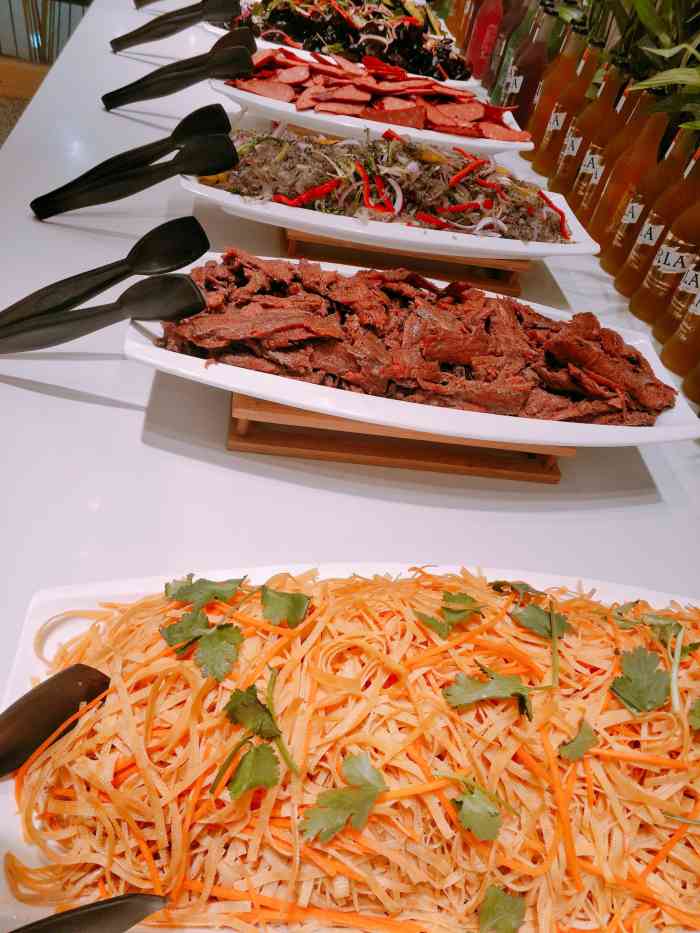 好伦哥披萨(怀柔店ins风)-"赶上第一天开张,全家跟着朋友班里的同学一