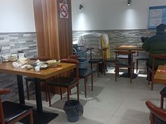 -黄阿姨锅贴大王(万航渡路店)