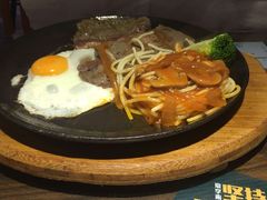 -豪享来中西餐厅(延安东路店)