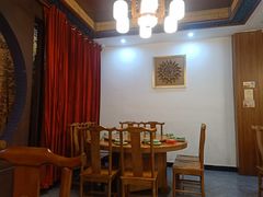 包厢-龙大哥辣子鸡(双龙店)