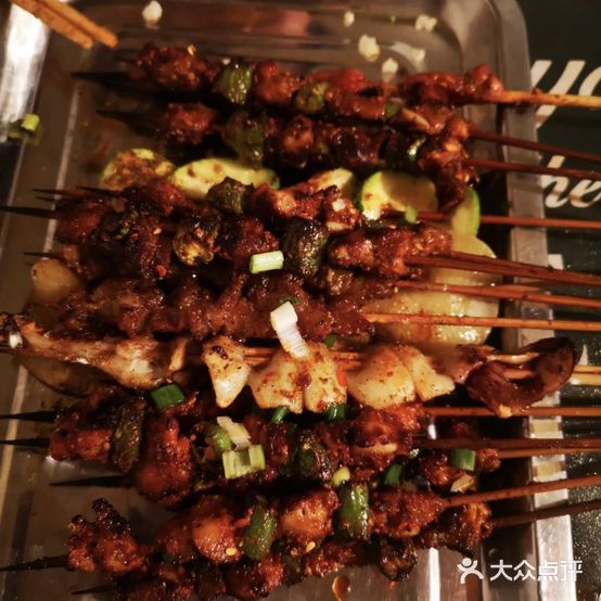 九九烧烤(滨江路店)