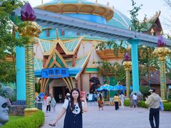 -七彩云南欢乐世界