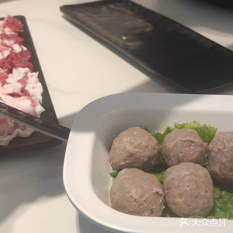 黄牛党云南酸菜牛肉火锅