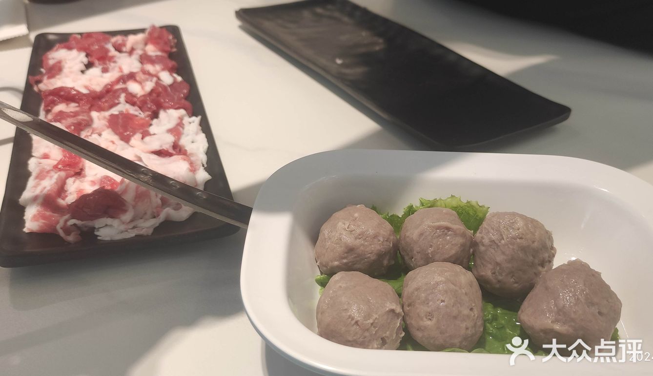 黄牛党云南酸菜牛肉火锅