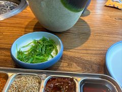 -明洞阿姨·韩式酱蟹烤肉·创意料理(三元桥店)