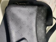 -聚云奢二手奢侈品黄金手表包包回收·中古店(三里屯总店)