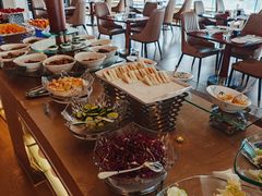 -荣誉国际酒店-云顶旋转餐厅